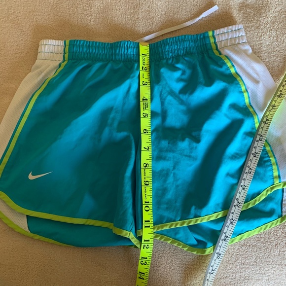 Nike Dri-Fit Shorts - Picture 5 of 7